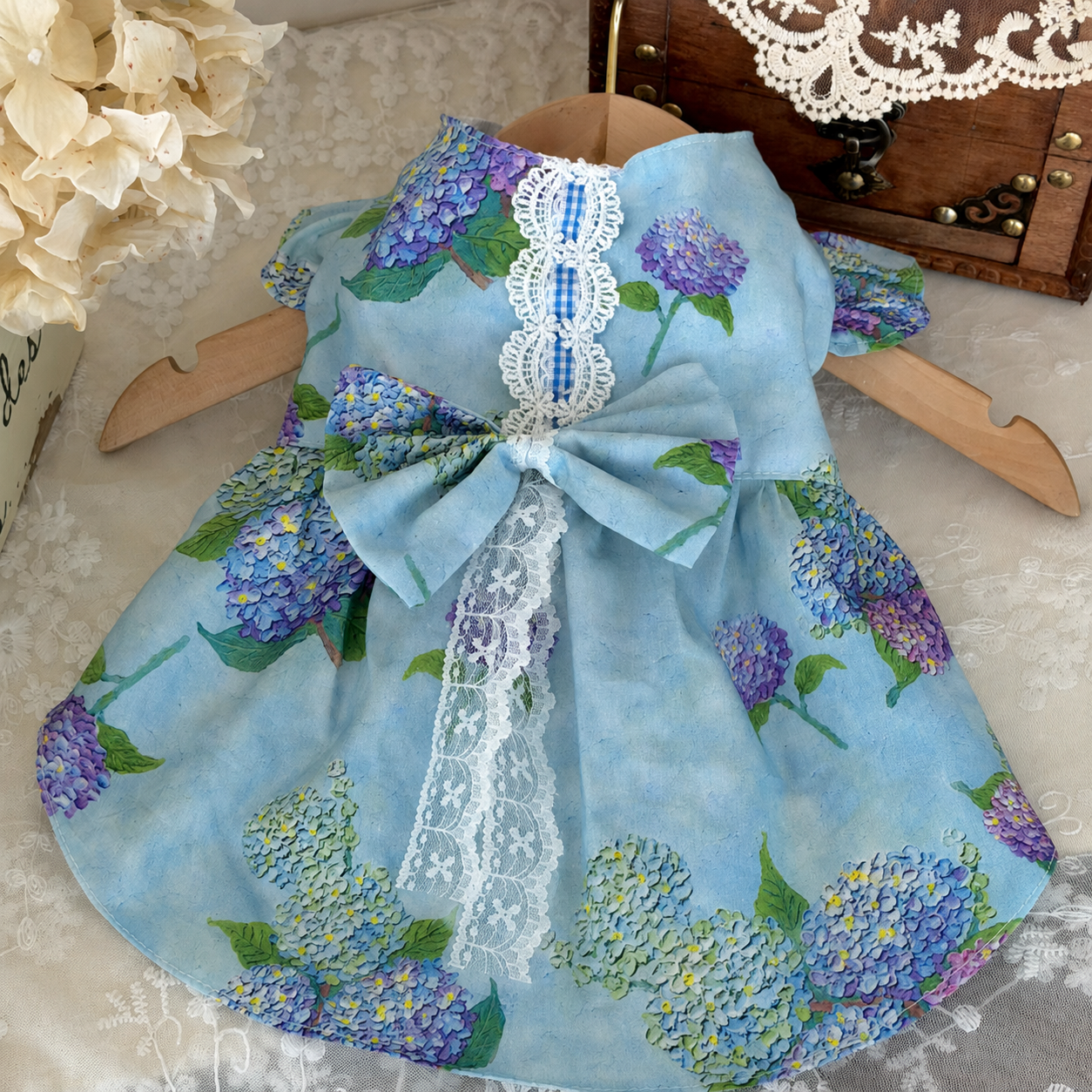 Hydrangea Breeze Pet Top